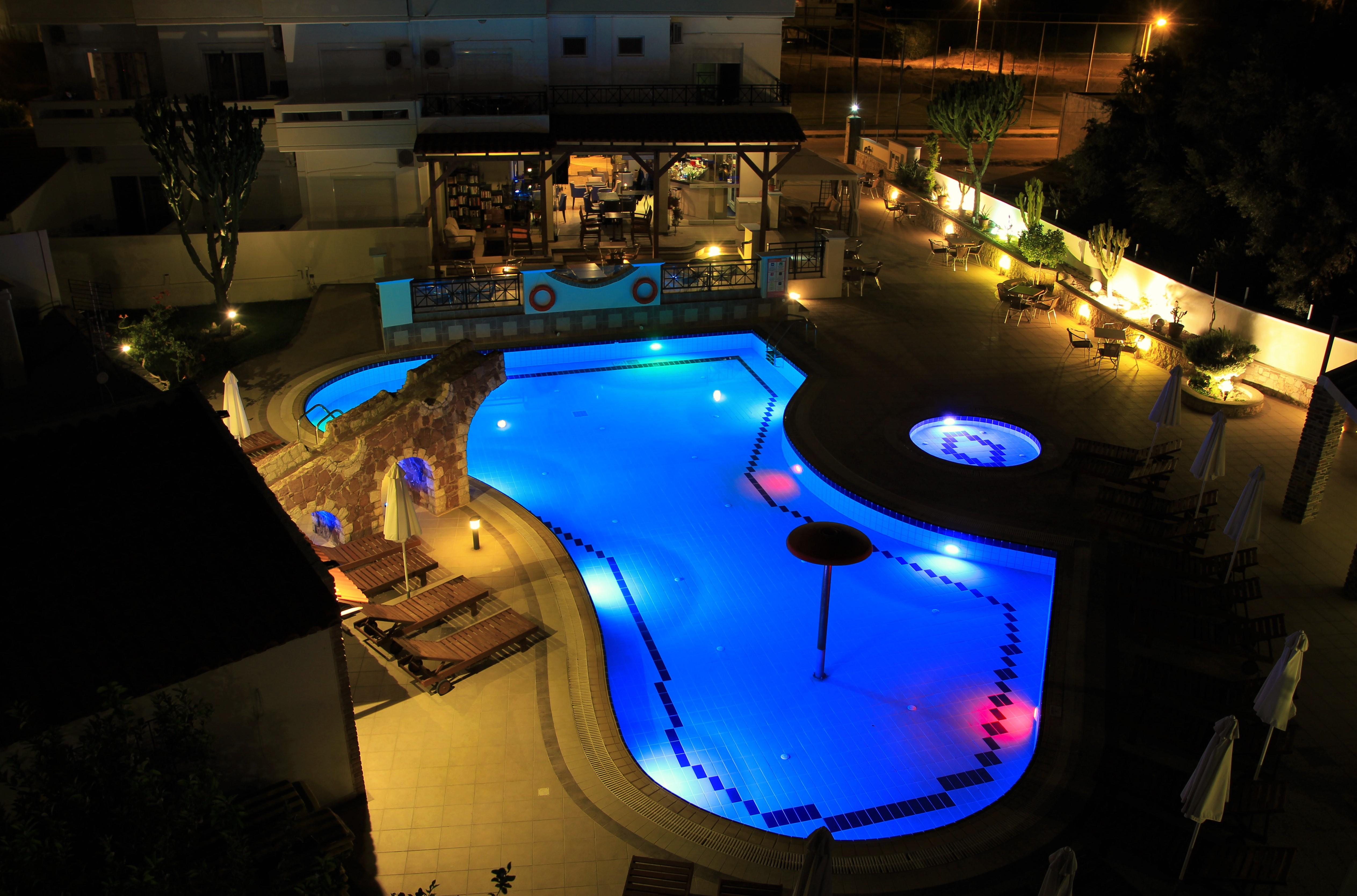 Aparthotel Bright Star à Faliraki Extérieur photo