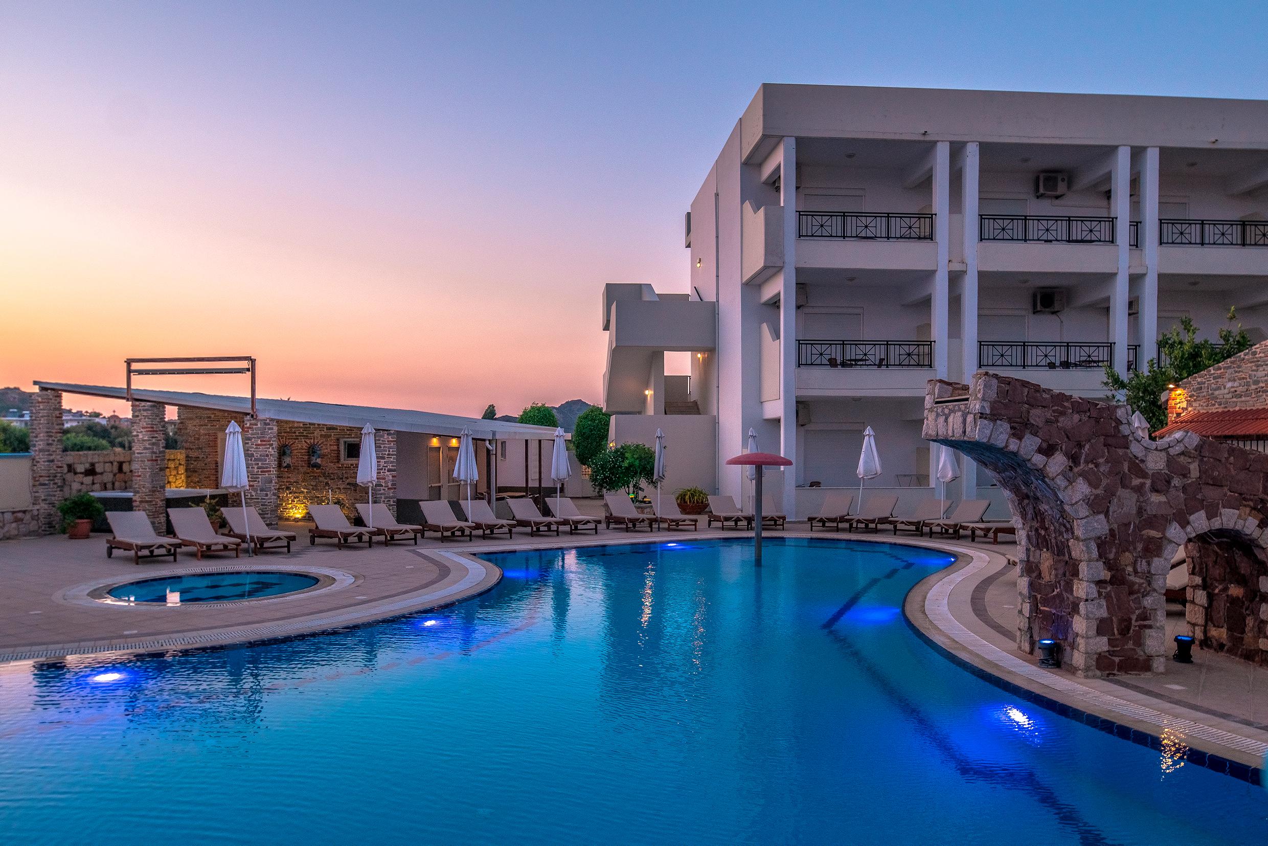 Aparthotel Bright Star à Faliraki Extérieur photo