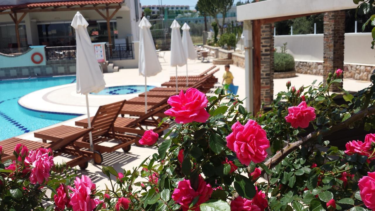 Aparthotel Bright Star à Faliraki Extérieur photo